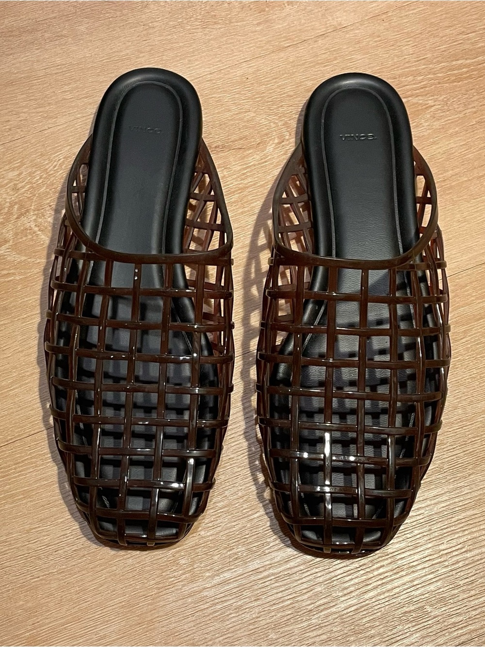 Vince Barcelona Jelly Sandal - Ganache